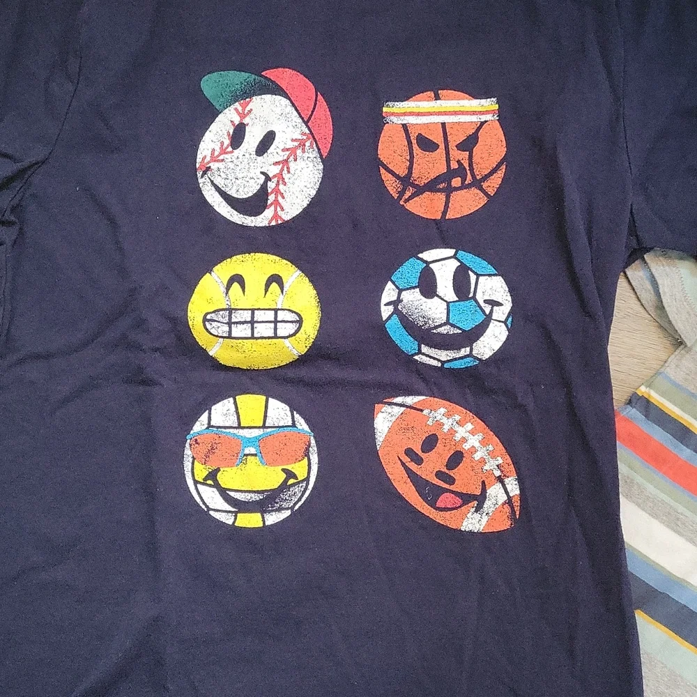 Gap tshirts sports and stripes set of 2  XXL